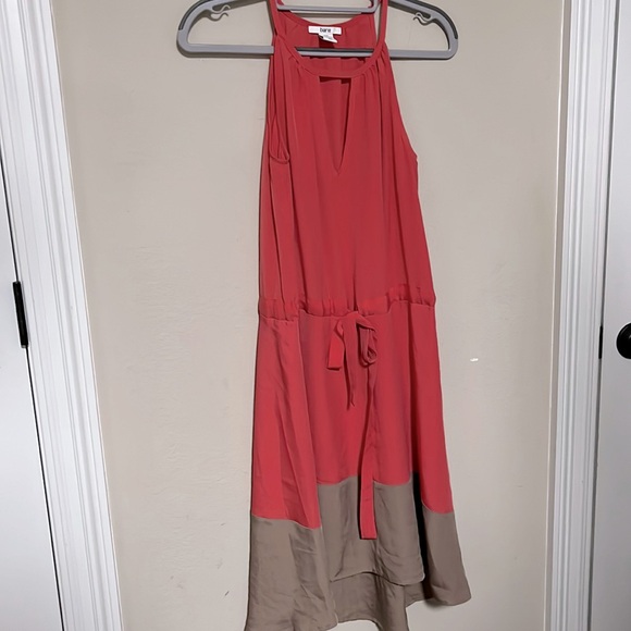 Bar III Sleeveless Coral and Tan Colorblock Dress - Picture 3 of 7